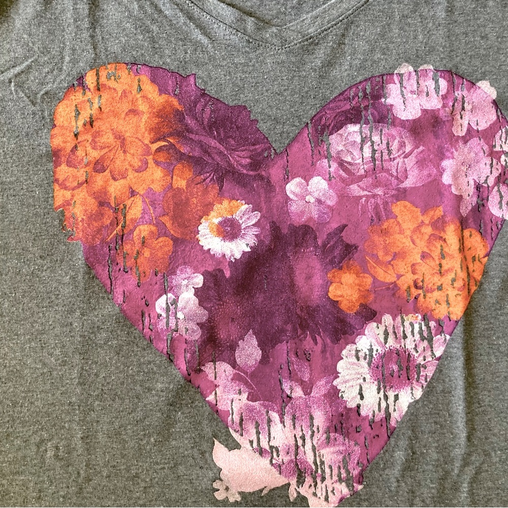Hanes Women's V-Neck Tee Size X-Large - Picture 2 of 6